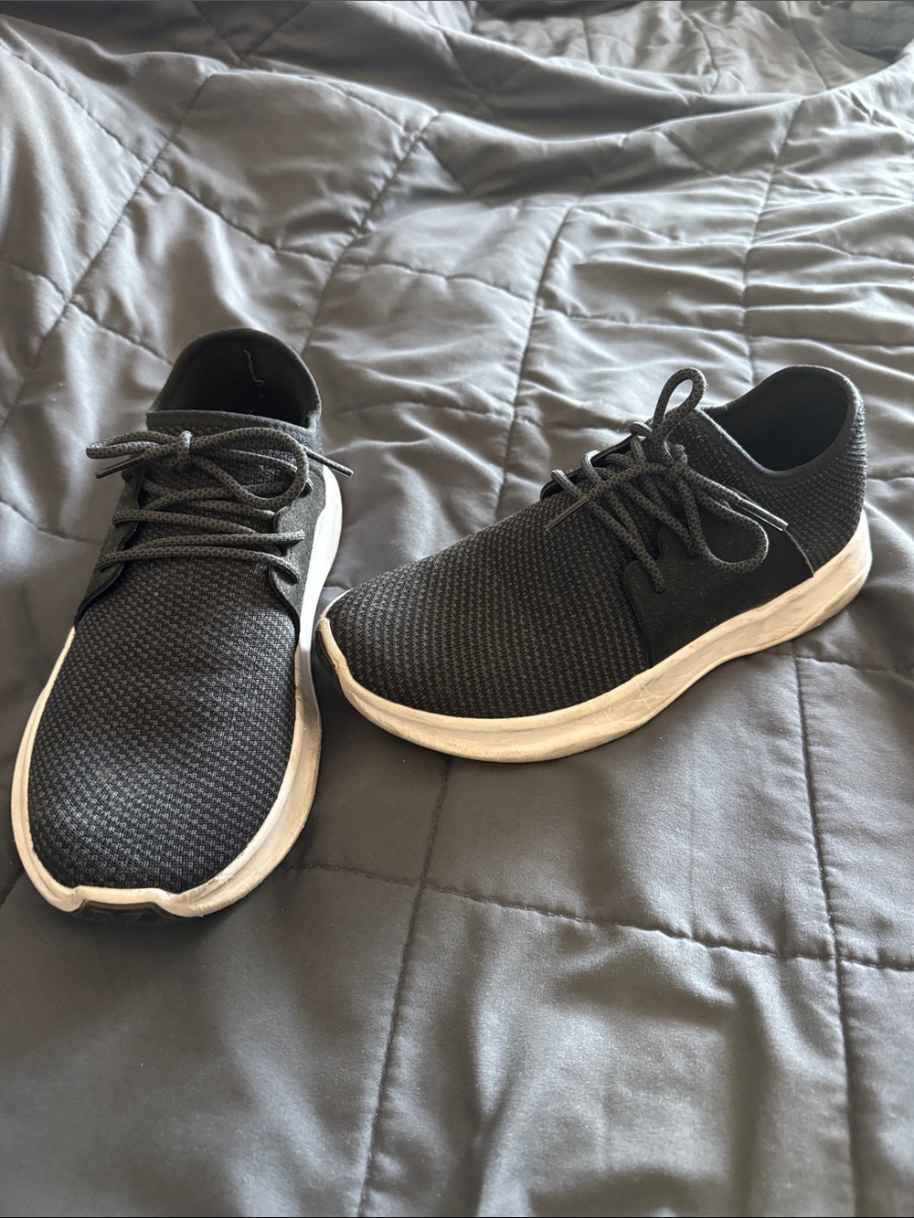 Vessi everyday sneaker size 10